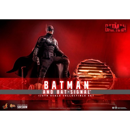 The Batman Batman with Bat-Signal Movie Masterpiece Hot Toys